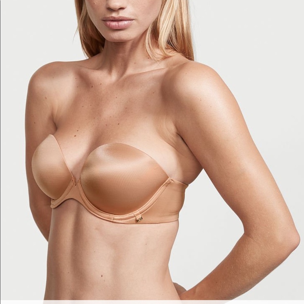 Victoria’s Secret Nude convertible Strapless Bra